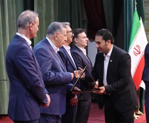 مدیر کنترل کیفی مجتمع فولاد ظفر بناب برگزیده همایش استانی روز جهانی استاندارد